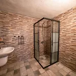 Azalea Terrace Cave Otel