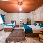 Otel Azalea Terrace Cave
