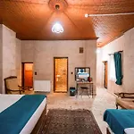 Azalea Terrace Cave Otel Göreme