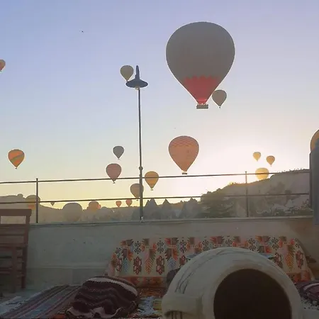 Azalea Terrace Cave Hotel