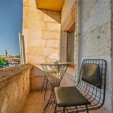 Azalea Terrace Cave Hotel