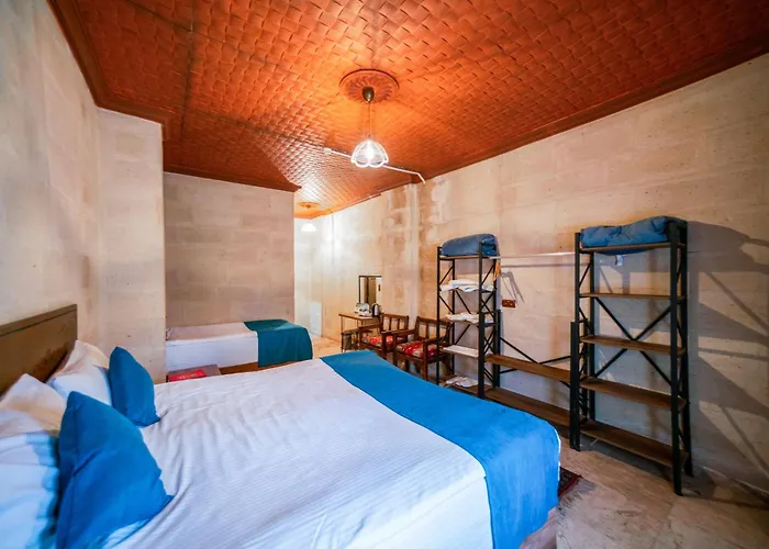 Hotel Azalea Terrace Cave