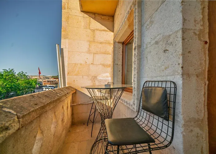 Azalea Terrace Cave Hotel