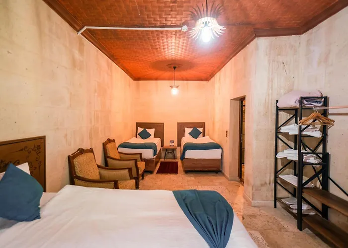 Hotel Azalea Terrace Cave *